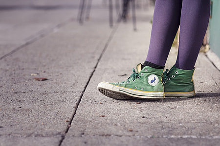 green Converse high-top sneakers thumbnail
