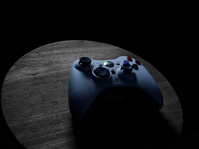 gray Xbox One wireless controller thumbnail