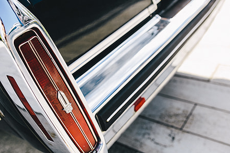 closeup-vintage-detail-old-thumb.jpg