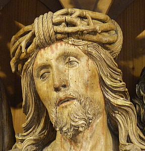 closeup photo of Jesus Christ statue thumbnail