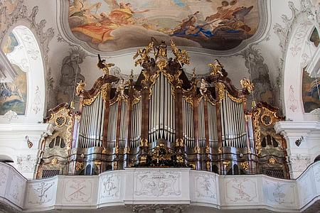 cathedral interior thumbnail