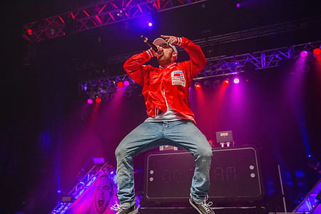 Music Singer on Stage thumbnail