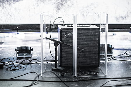 shallow focus photography of black Fender guitar amplifier thumbnail