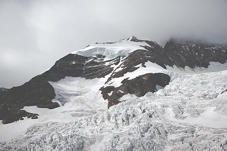 snow covered mountain thumbnail