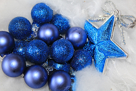 blue baubles thumbnail