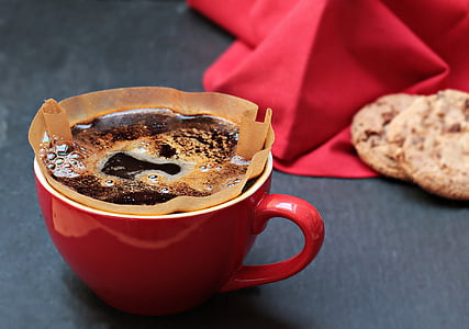 red ceramic cup thumbnail
