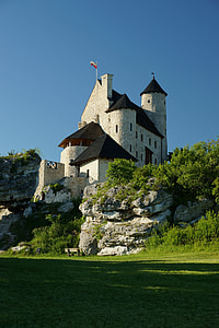Bobolice Castle, Jura thumbnail