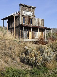 Old Wooden House in middle of nowhere in British Columbia, Canada thumbnail