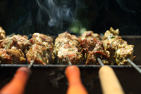 closeup photo of skewer barbecues thumbnail