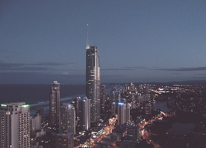 gray concrete skyscraper during dusk thumbnail