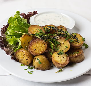 potato on plate thumbnail