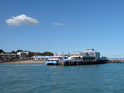 Ferry Transport in Auckland, New Zealand thumbnail