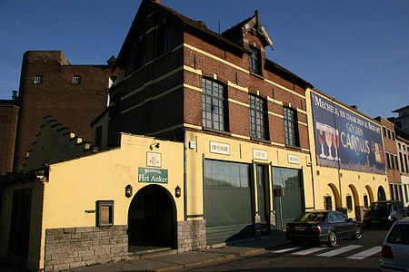 Brewery Het Anker, home of the Gouden Carolus beer in Mechelen, Belgium thumbnail