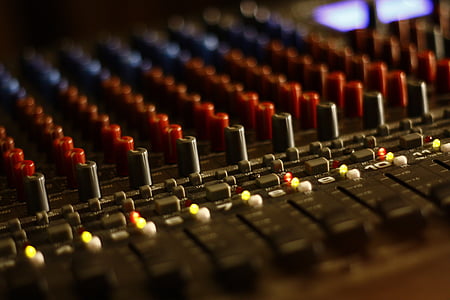 mixing console thumbnail