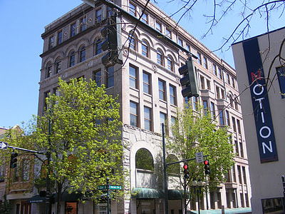 Greensboro building in North Carolina thumbnail