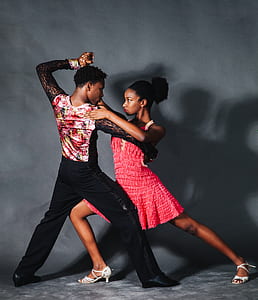 photo of couple dancing thumbnail