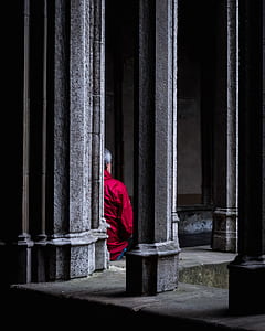 pillar, back, man, person thumbnail