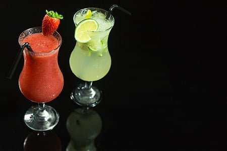 two clear glass cups thumbnail