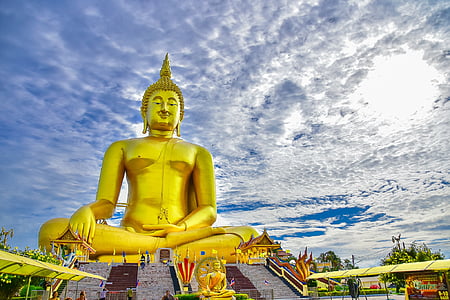 gold Gautama Buddha status thumbnail