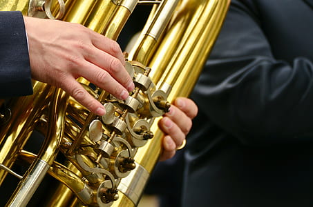 gold musical instrument thumbnail