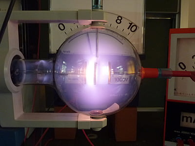 photo of clear glass sphere thumbnail