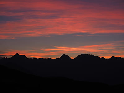 silhouette mountain thumbnail