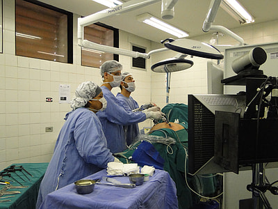 surgeons operating patient thumbnail