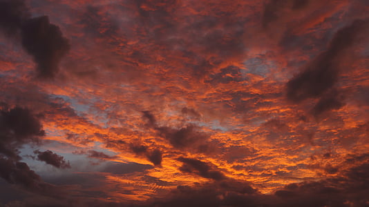 clouds during sunset thumbnail