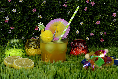 lemon tea with straw thumbnail