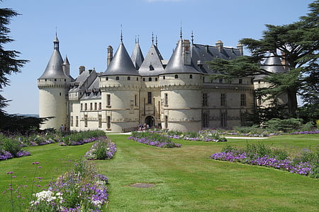 gray and white concrete castle during daytime thumbnail