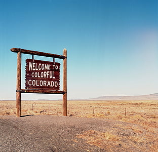welcome to colorful Colorado signage thumbnail