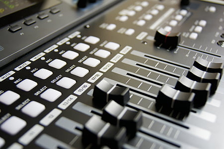 black audio controller thumbnail