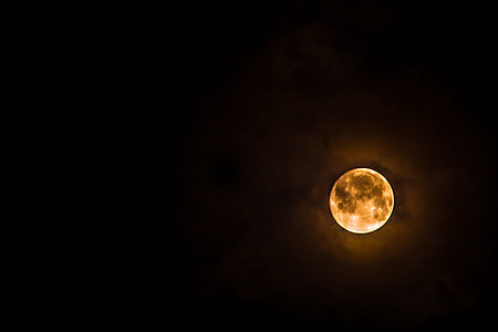 gold full moon thumbnail