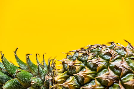 person showing pineapple thumbnail