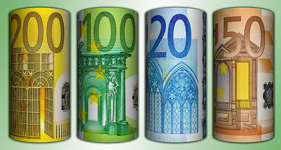 200, 100, 20, and 50 Euro dollar banknotes thumbnail