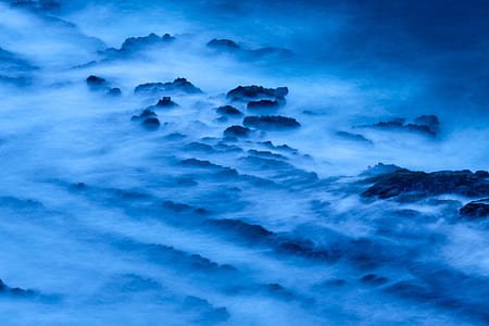 mountain covered by fogs thumbnail