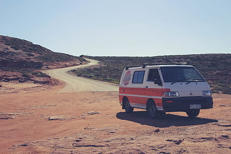 Photo of a Mitsubishi L300 on Off Road thumbnail