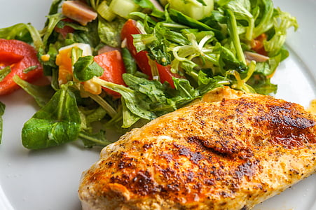 omelet dish with vegetable side dish thumbnail