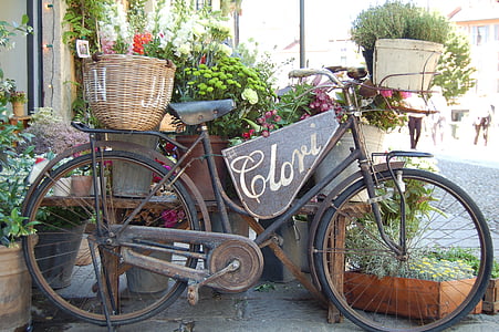 brown wicker basket on bicycle thumbnail