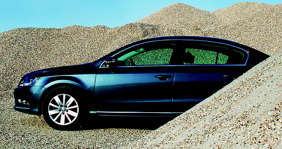 blue sedan thumbnail