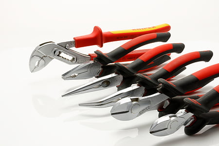 red-and-black plier set thumbnail