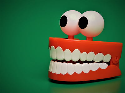 gums and teeth illustration thumbnail