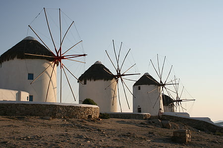 windmills at houses thumbnail