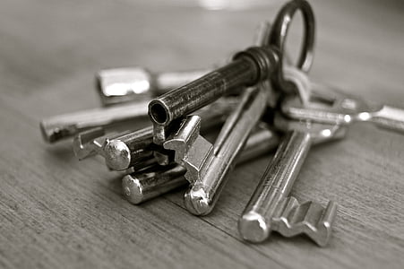 gray keys thumbnail
