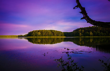 landmark photography of body of water thumbnail
