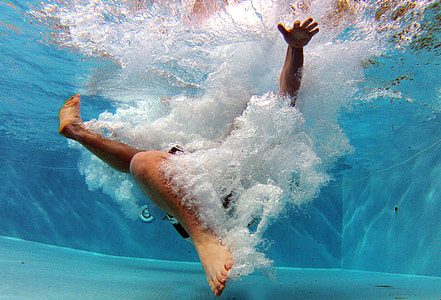 human dive on swimming pool thumbnail
