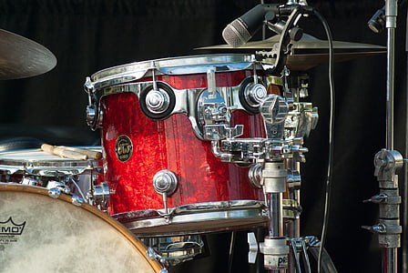red and gray drum close up photo thumbnail