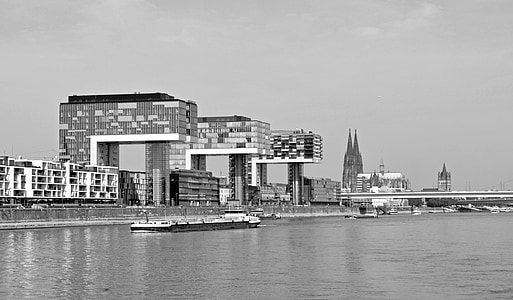 greyscale of building thumbnail