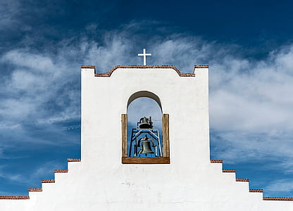 bell on white cathedral thumbnail
