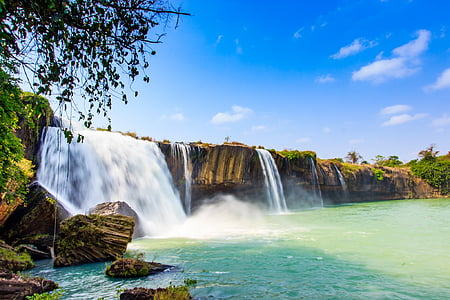 waterfalls in mountain thumbnail